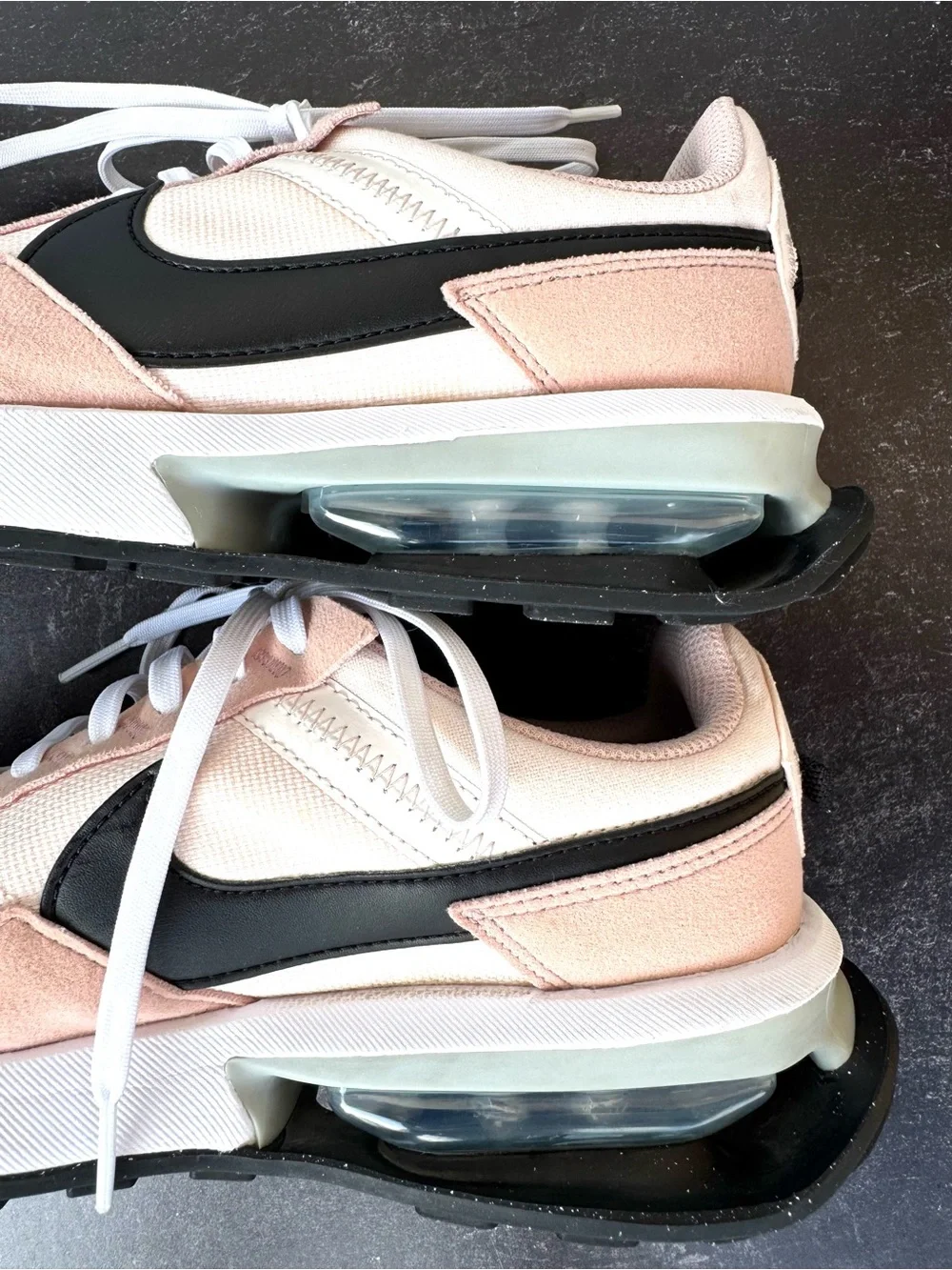 Nike Air Max Pre-Day Sneakers Light Soft Pink Black - Very Good Cond. - US 8.5
